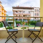 Helios Luxury מלון דירות 3*