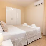 Helios Luxury מלון דירות