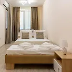 Helios Luxury מלון דירות