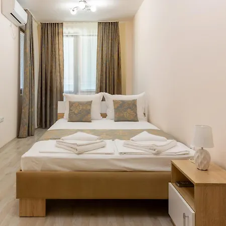 Helios Luxury Aparthotel