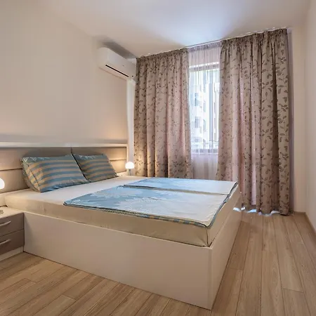Helios Luxury 3*