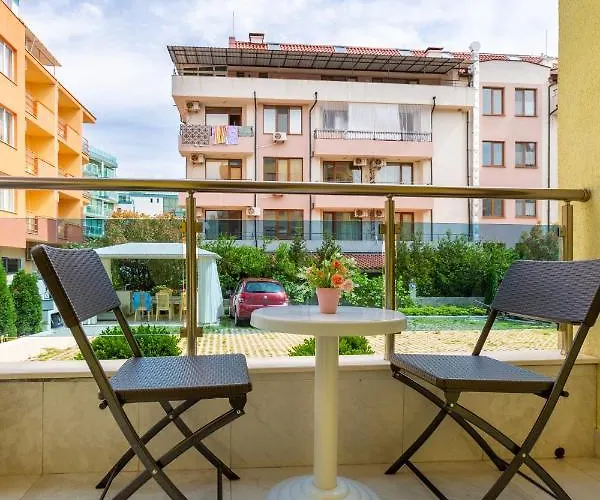 Helios Luxury Appart hôtel 3*