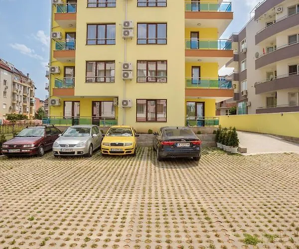 Helios Luxury Appart hôtel 3*